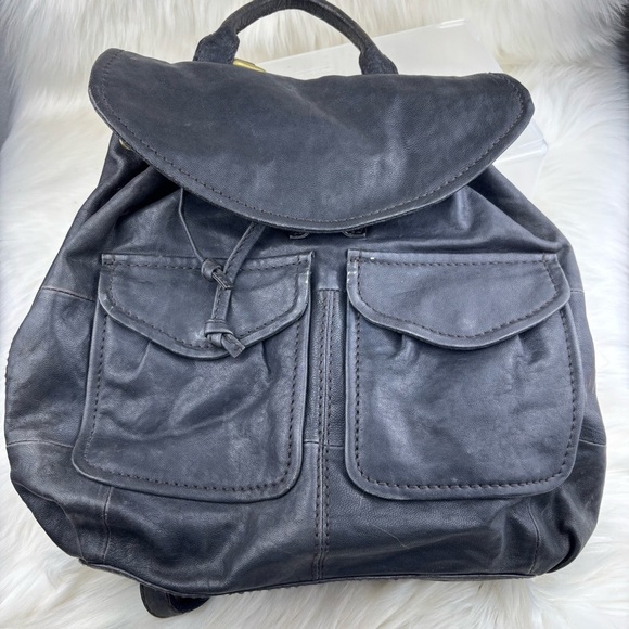 FOSSIL BLACK ALL LEATHER BACKPACK - Picture 1 of 9